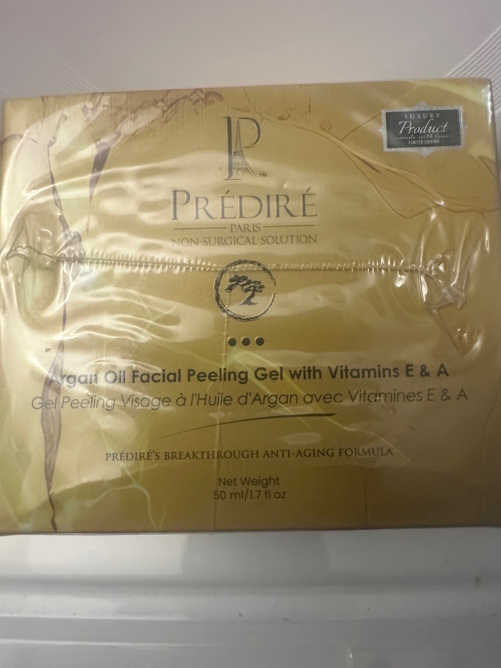 Prédiré Argan Oil Facial Peeling Gel with Vitamins E & A - Gold